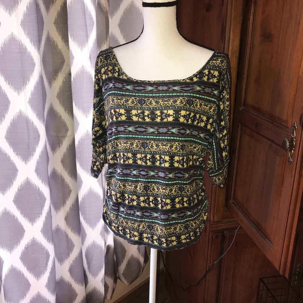 Cute Multicolored 3/4 Sleeves Scoop Neck Shirt